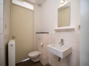 Tail-Wagging Lake Escape