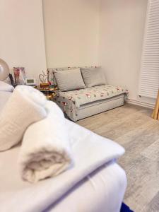 Erwin s Studio Sky View