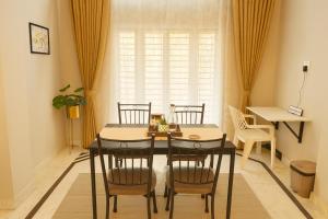 The Hidden Gem - Private 1BHK, Fully Furnished with Kitchen & WiFi