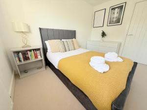 4-Bed Home for Contractors & Relocation - Sleeps 8