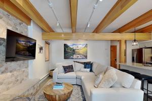 Timberline Condominiums 3 Bedroom Premier Unit B1A