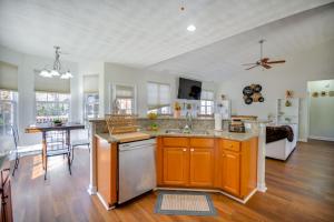 Work, Play and Unwind Inviting Suffolk Home