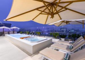 Dazzler by Wyndham Lima San Isidro