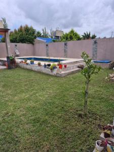 Casa con quincho, parrilla y pileta