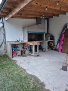 Casa con quincho, parrilla y pileta