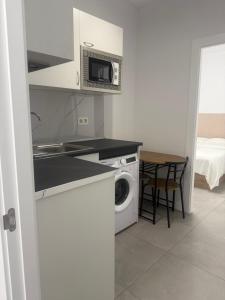 Apartamento a 10 min caminando de la Estación de bus y tren María Zambrano