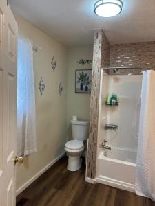 Cozy 3 4 BR Home Ideal for Family