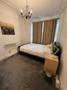 London White city Cozy House