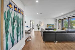 Cute 3 Bedroom 2 Bathroom Pool Home