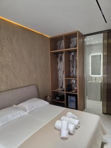 Lorins Seaside Santorini in Drymades Beach