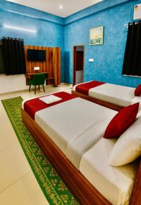 Hotel Lighthouse Luxury - Near #PremMandir Chaardham