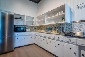 Airport Ease Queenslander Stay