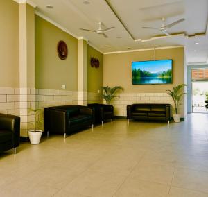 Hotel Lighthouse Luxury - Near #PremMandir Chaardham
