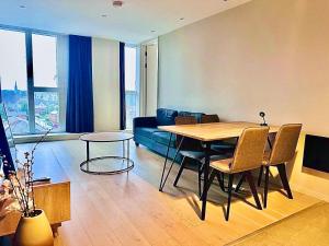 Mcr lux 2 bed at the heart of Manchester deansgate