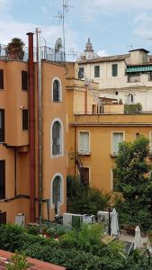 Vatican Home in Rome - Suite St. Peters View