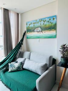 Apartamento Moderno com 2 Suítes a 100m do Mar