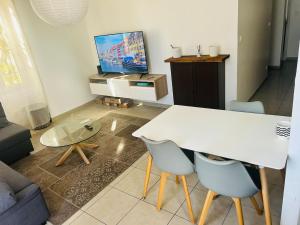 logement entier chambre salon proche du velodrome et Prado calme et spacieux