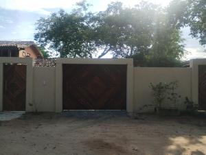 Casa com piscina em Búzios a 200m da praia da Marina