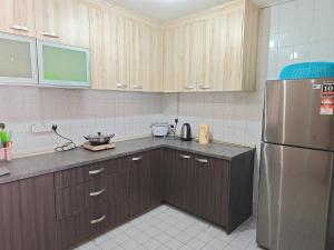 Saradise Staycation Semi Detached House