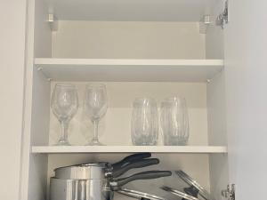 Modern 2BR Apartment in Piccadilly