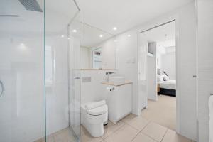 Belise - 16th floor Executive Apt for 2 plus parking