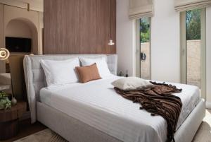 Luxury villa Zara, first row to the sea!