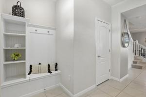 5 Bedroom45 Bathroom Windsor Westside 2444 Ds