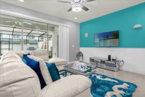 5 Bedroom 45 Baths Windsor Westside 2424 Td