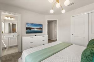 7 Bedrooms 55 Bathrooms Windsor Cay 15898Cc