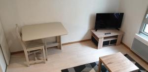 Studio meublé centre ville Paray A4