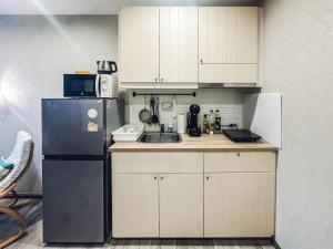 Apartments pool view in Title Residence Naiyang