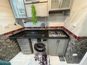 خالد ابن الوليد الرئيسي امام كافتيريا ابو الحسن