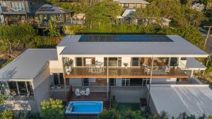 15 Scrub Rd - A Modern Coastal Luxury Retreat