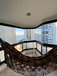 Front sea, side view, apartment in BC