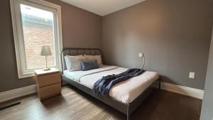 Chic Ossington Escape 3BR w Patio in Downtown