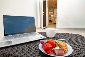 Couples PH @ Cana Rock Star with Great Golf Views