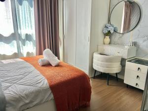 Dcreek 79 Modern chic condo near patong