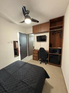 Cuarto independiente frente al museo del desierto