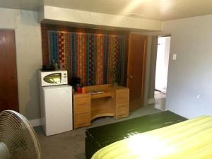 King Suite Between City and Slopes