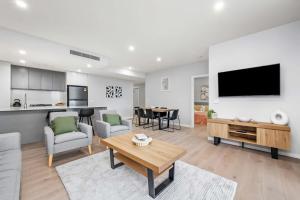 Herald Building Newcastle - Coastal City Retreat