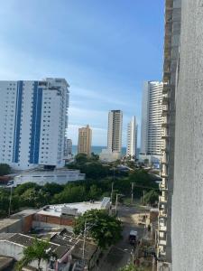 Entire apartment with amazing views Tower 811