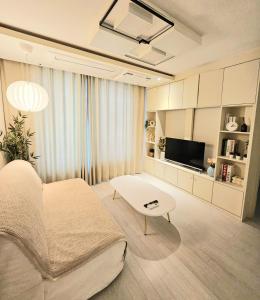 Daonsup-Modern Premium Stay in Hongdae ,3R4B, Free Parking, Netflix