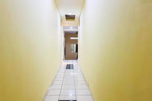 Taisir Residence Near Palmerah Mitra RedDoorz