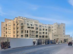 Modern Waterfront 1BR Manazel Al Khor Al Jaddaf