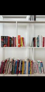 Budget-friendly room near Sunshine Station to CBD