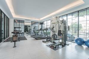 Marigold Sukhumvit - Free Shuttle to BTS Bearing Station