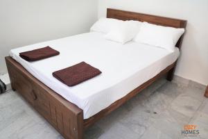 Cozy Homes - Deluxe 2 BHK, 2 Queen beds