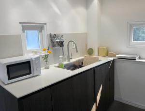 HongDae Loft #3BD 2BA #6min walk #Baby crib #8 beds #family-friendly