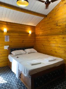 Chill Out Jasmine Restaurant Bar Rooms