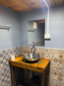 Chill Out Jasmine Restaurant Bar Rooms